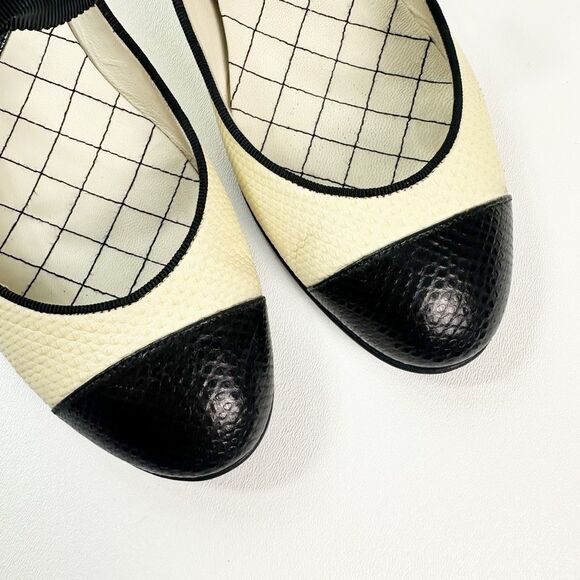 CHANEL Beige Black Cap Toe Leather CC Logo Ballet Flats Size 38.5 Mary Jane Bow - Picture 6 of 16